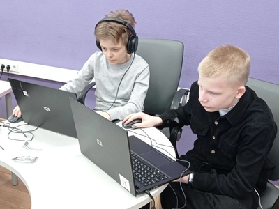 ​В Сургуте завершился IT-хакатон: юные разработчики создавали игры и цифровые сервисы