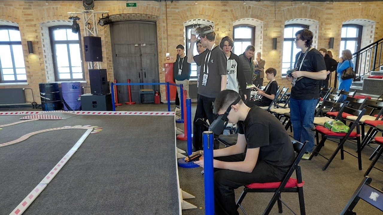 Поздравляем призеров и победителей чемпионата по FPV-пилотированию «Кванторейс»